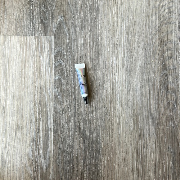 NYX Other - Nyx Glitter Primer